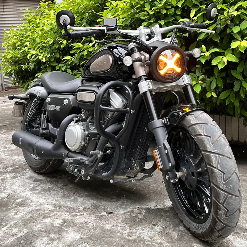 Фото X Style 5,75-дюймовая светодиодная фара для мотоцикла — желтый ДХО для Harley 883 Indian Scout Triumph Bobber №2