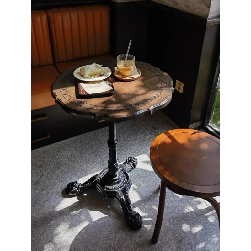 Однотонный классический кофейный столик в стиле ретро американский круглый