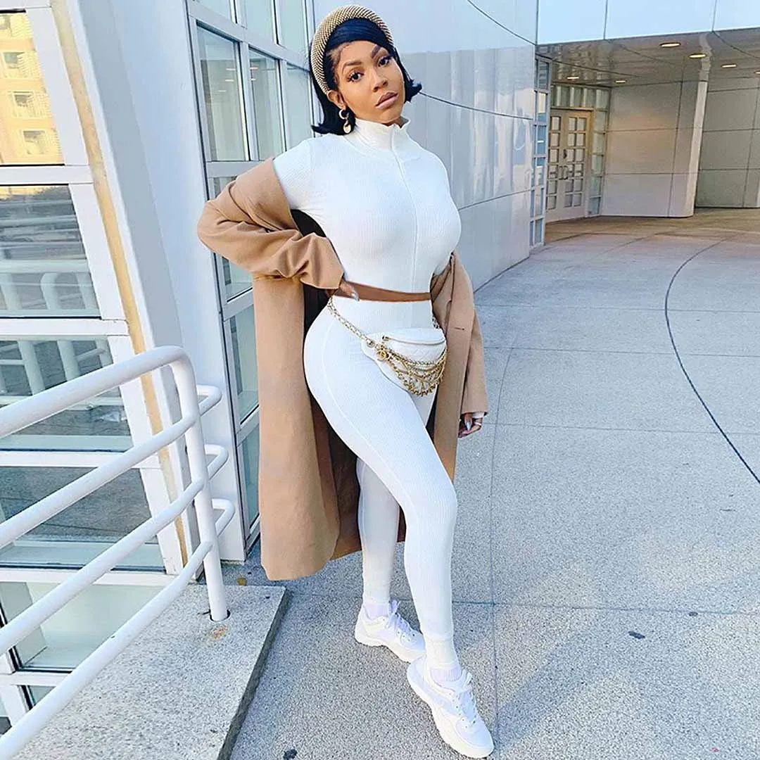 Комплект из двух предметов Женский комплект кроп-топ подходящая по оптовой цене |