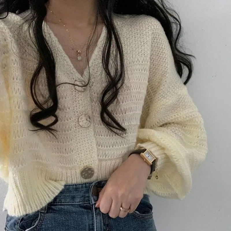 

Women Sweater Korean All-match Slim V-neck Large Button Loose Solid Lantern Sleeve Short Knitted Cardigans Ladies Sweater Purple