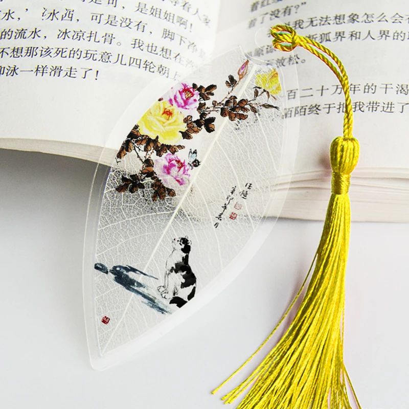 

Закладки для книг с листьями, венами, цветами, птицами, рыбой