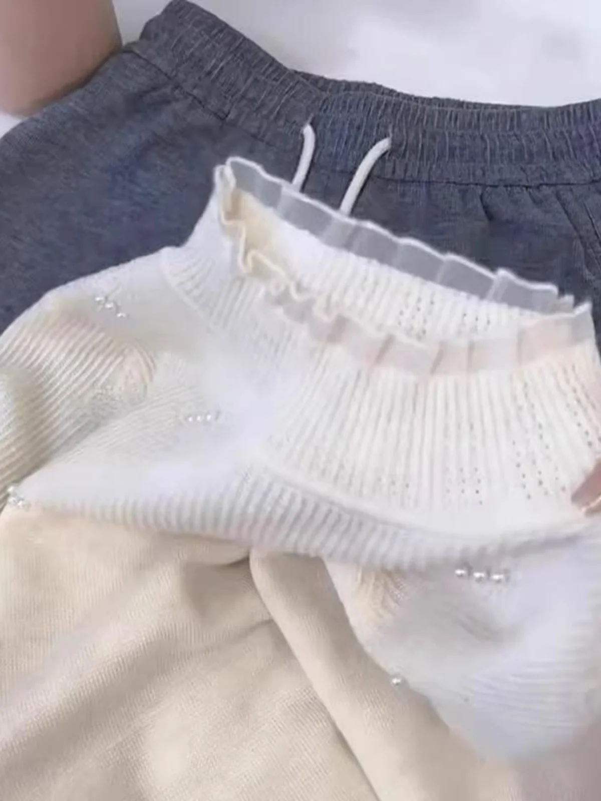 White Lace Half-high Collar Base Women Soft Glutinous Autumn 2024 New Small Beads Long sleeve Knit Top