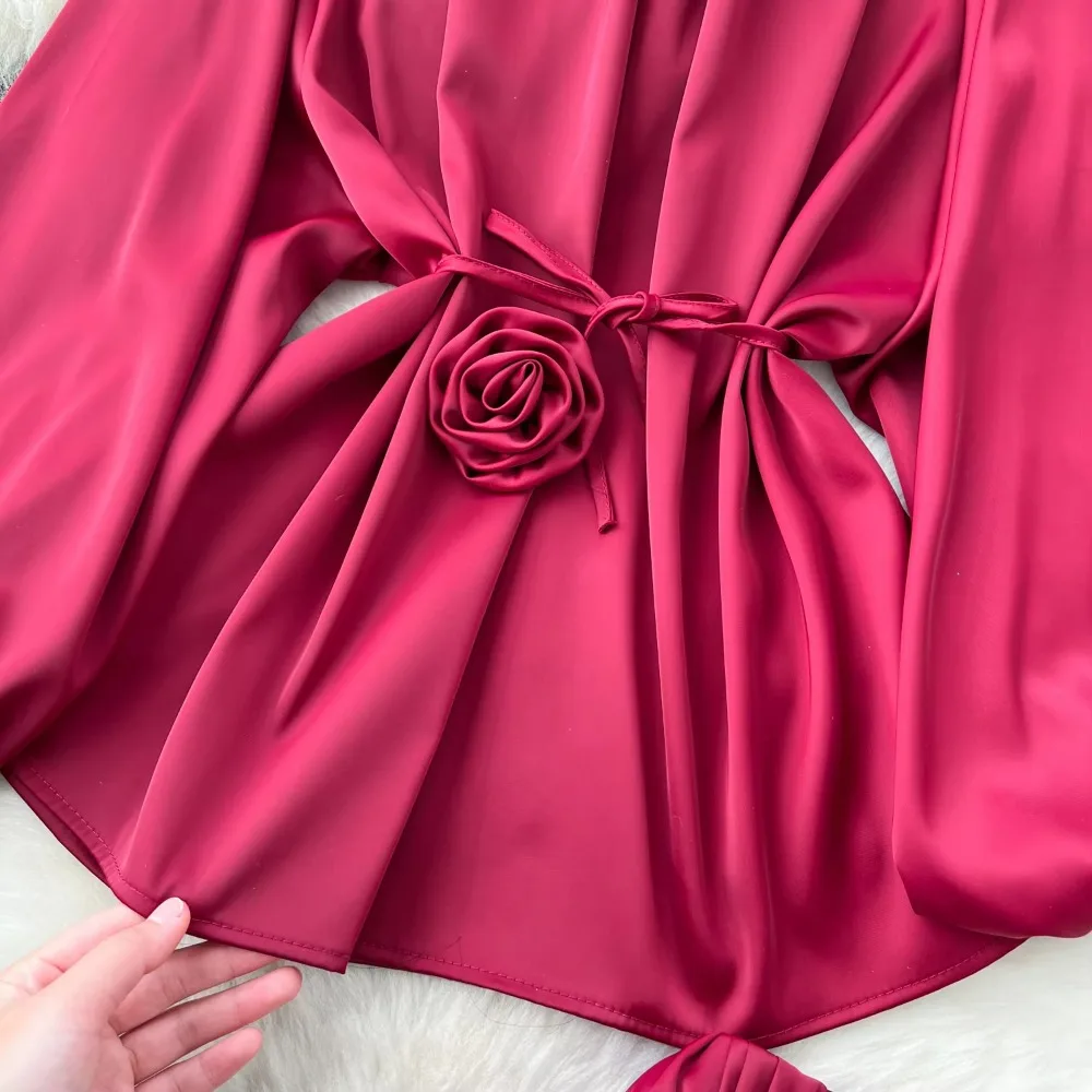 Элегантный атласный топ с круглым вырезом и шикарным фонариком длинным рукавом