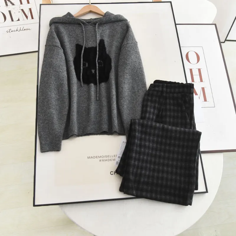 Купить набор пшеничной серии! Осенне-зимний серый свитер с капюшоном + клетчатый