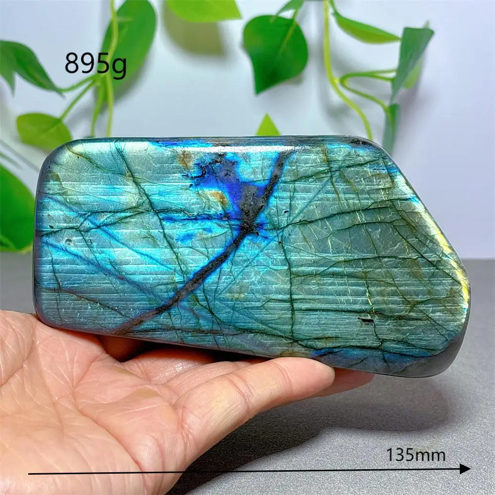 

Лабрадорит, свободной формы