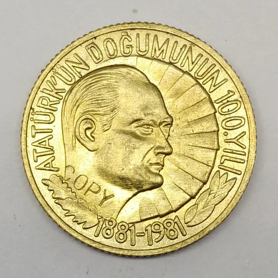 

Латунные копировальные монеты Ataturkun 100 года рождения Турецкой Республики, полфунта, позолоченные монеты