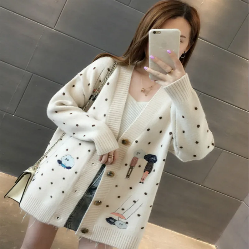 Свитер женский осенне-зимний с V-образным вырезом и вышивкой |