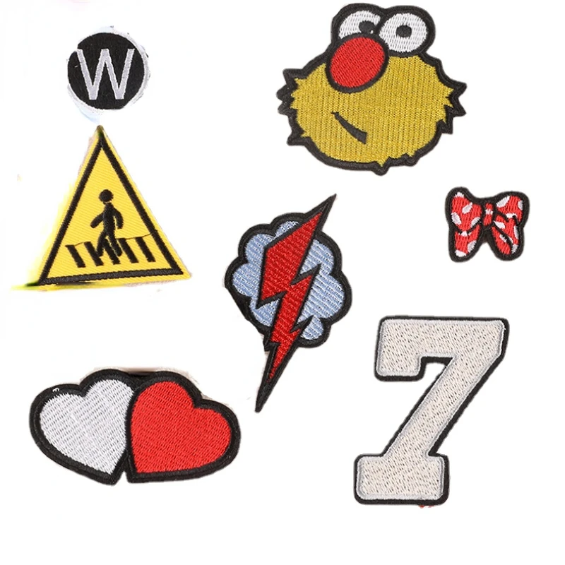 

100pcs/Lot Aniime Embroidery Patch Letter M Bow Sign Love Heart Lightning Shirt Clothing Decoration Accessory Craft Diy Applique