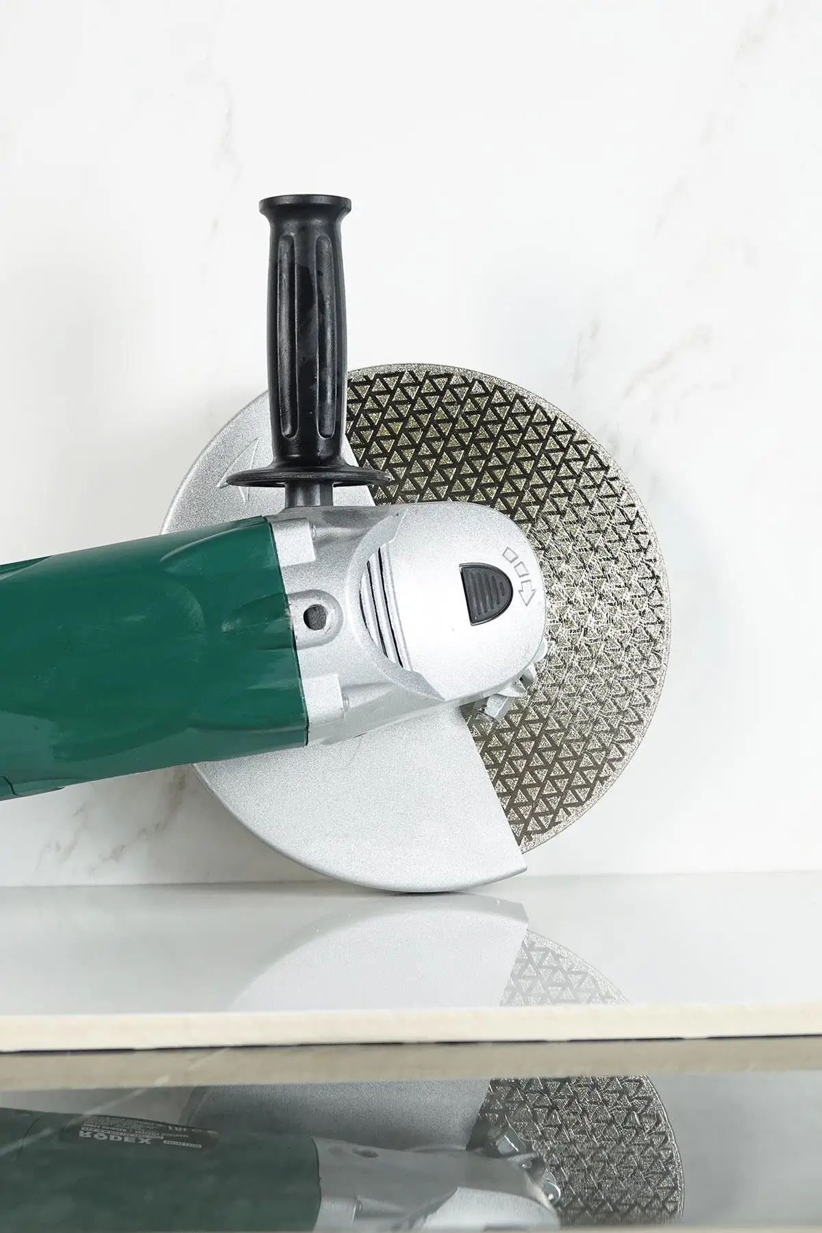 

Rodex RRE180F Flanged Diamond Saw Blade for Marble, Granite, Porcelain 180mm