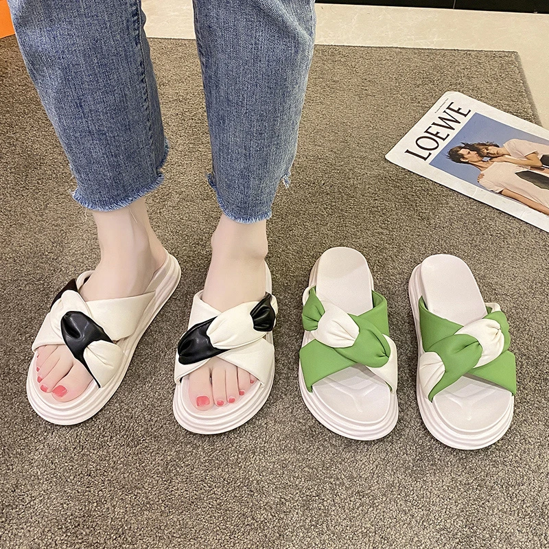 2023 Summer New Thick Bottom Popular All-match Sandals Women's Outer Wear Small Fresh Color Matching Word with Thin Straps