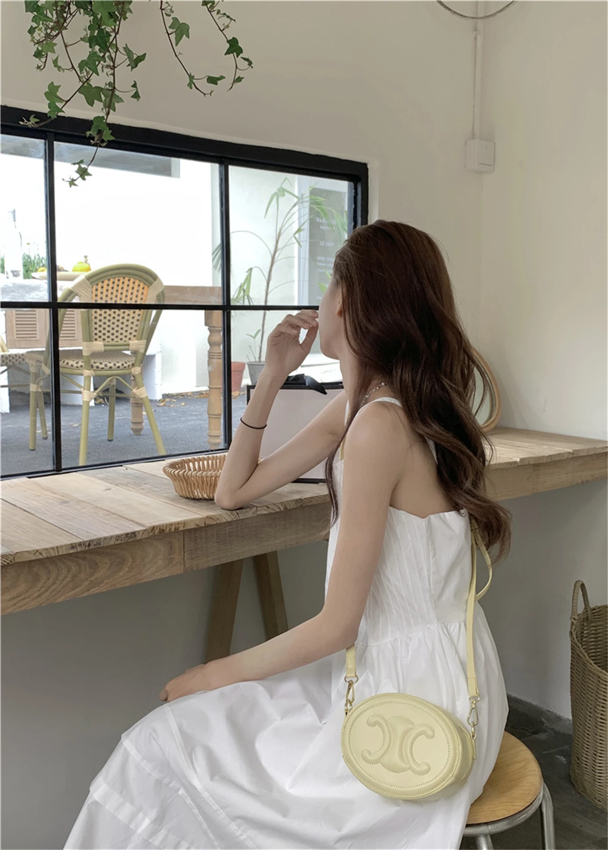 

2023 Spring and Summer Women's Korean Casual Style Hepburn Style Suspender Dress