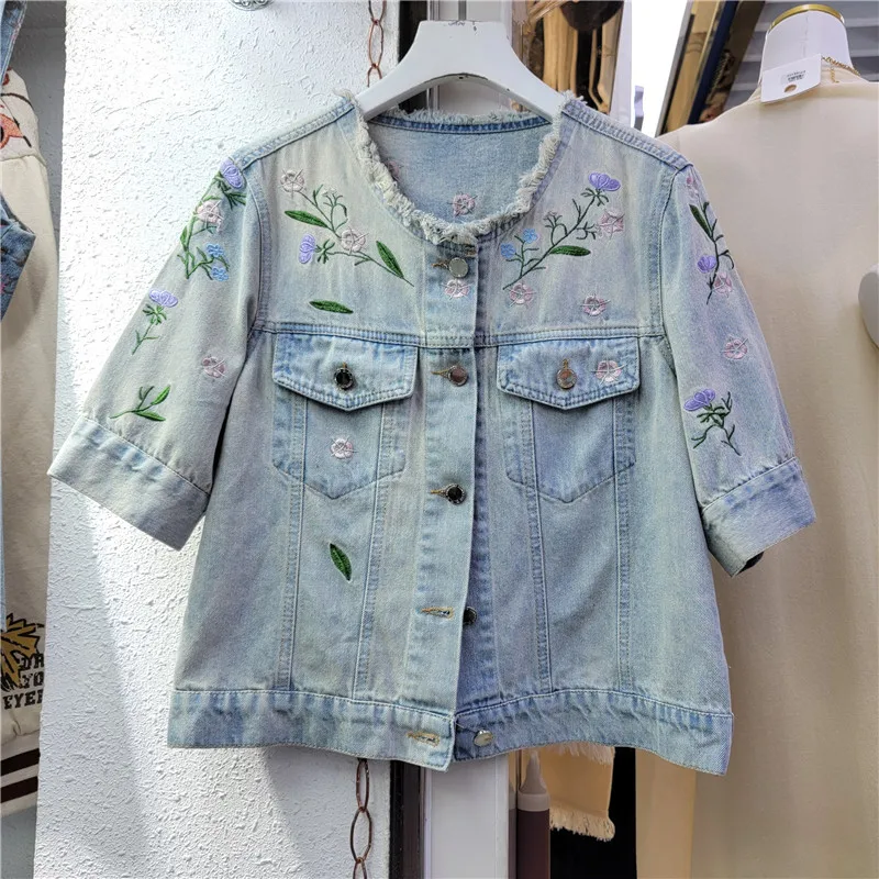 

Vintage Flower Embroidery Light Blue Short Denim Jacket Frayed Round Collar Short Sleeve Spring Autumn New Female Jeans Jackets