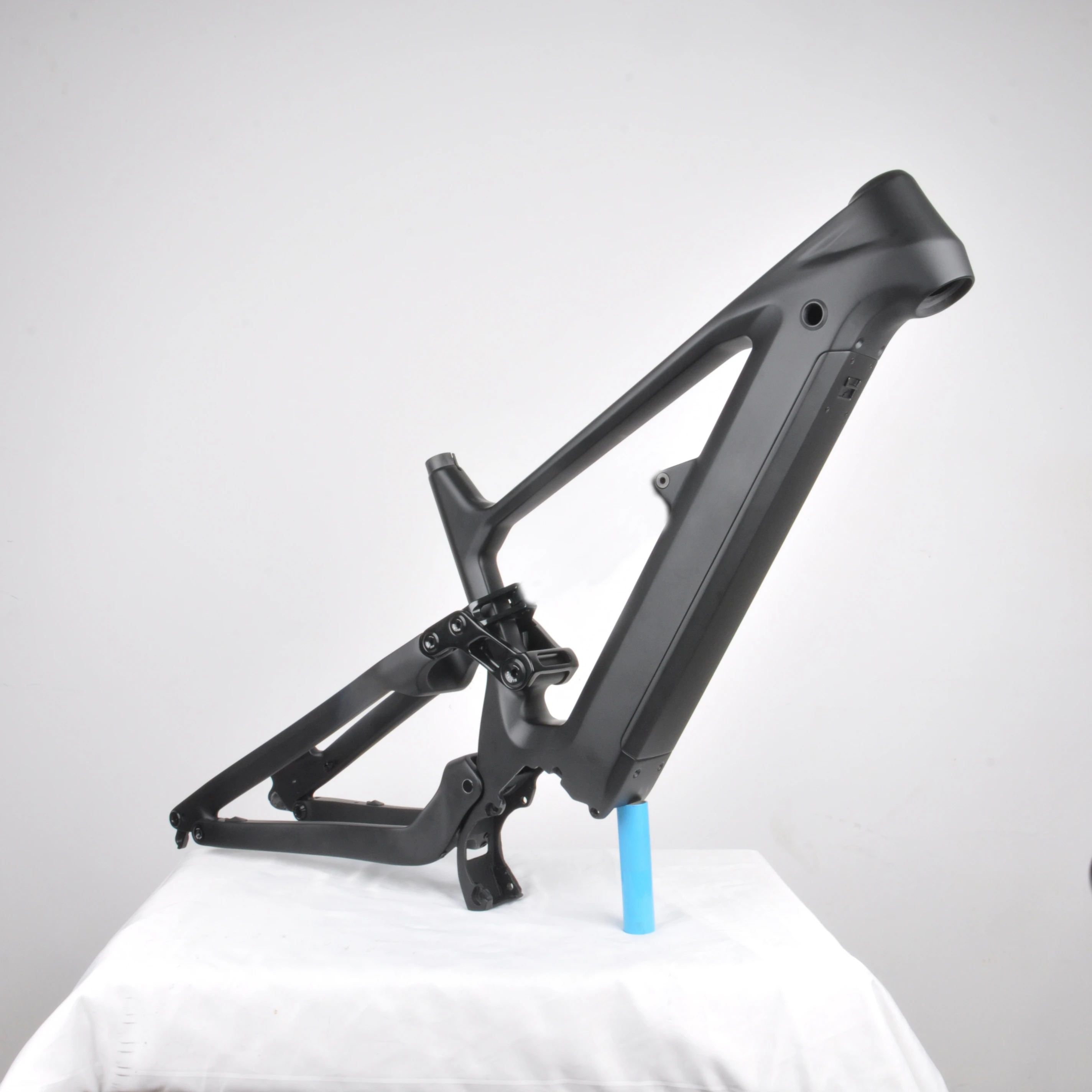 Dengfu E82 углеродная 29er Рамка полная подвеска Электрический велосипед BAFANG мотор m560