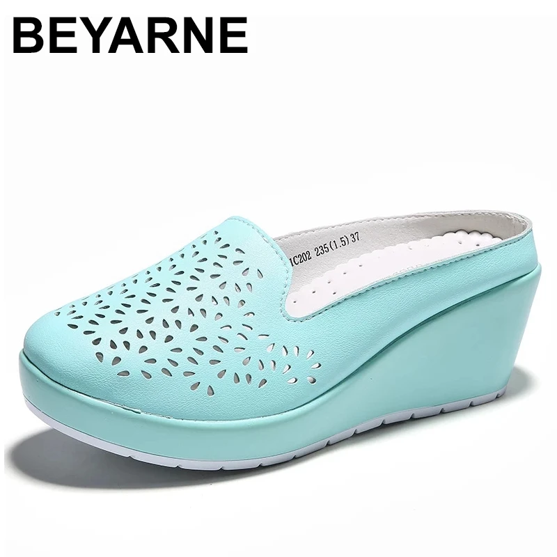 

Женские шлепанцы на танкетке, Летние удобные тапочки на танкетке, 2022