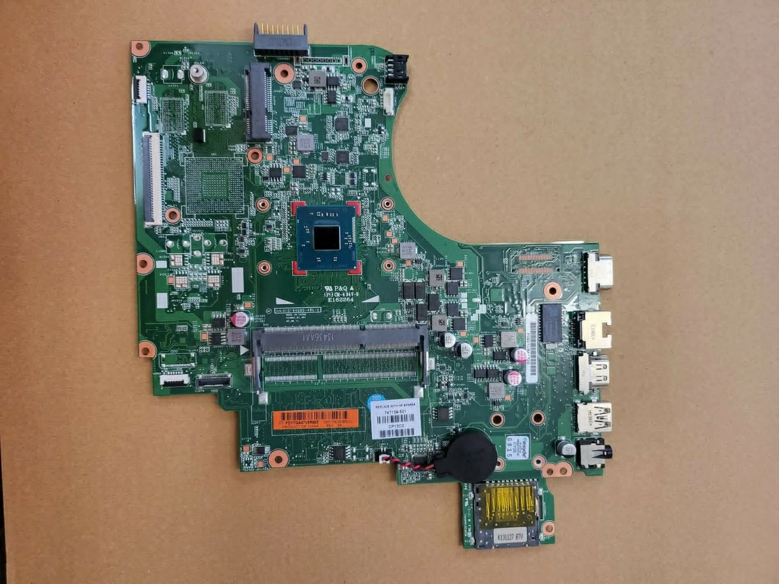 

FOR HP COMPAQ 15-A 15-A003SA Motherboard 747139-501 w N2810 CPU NO SD BOARD