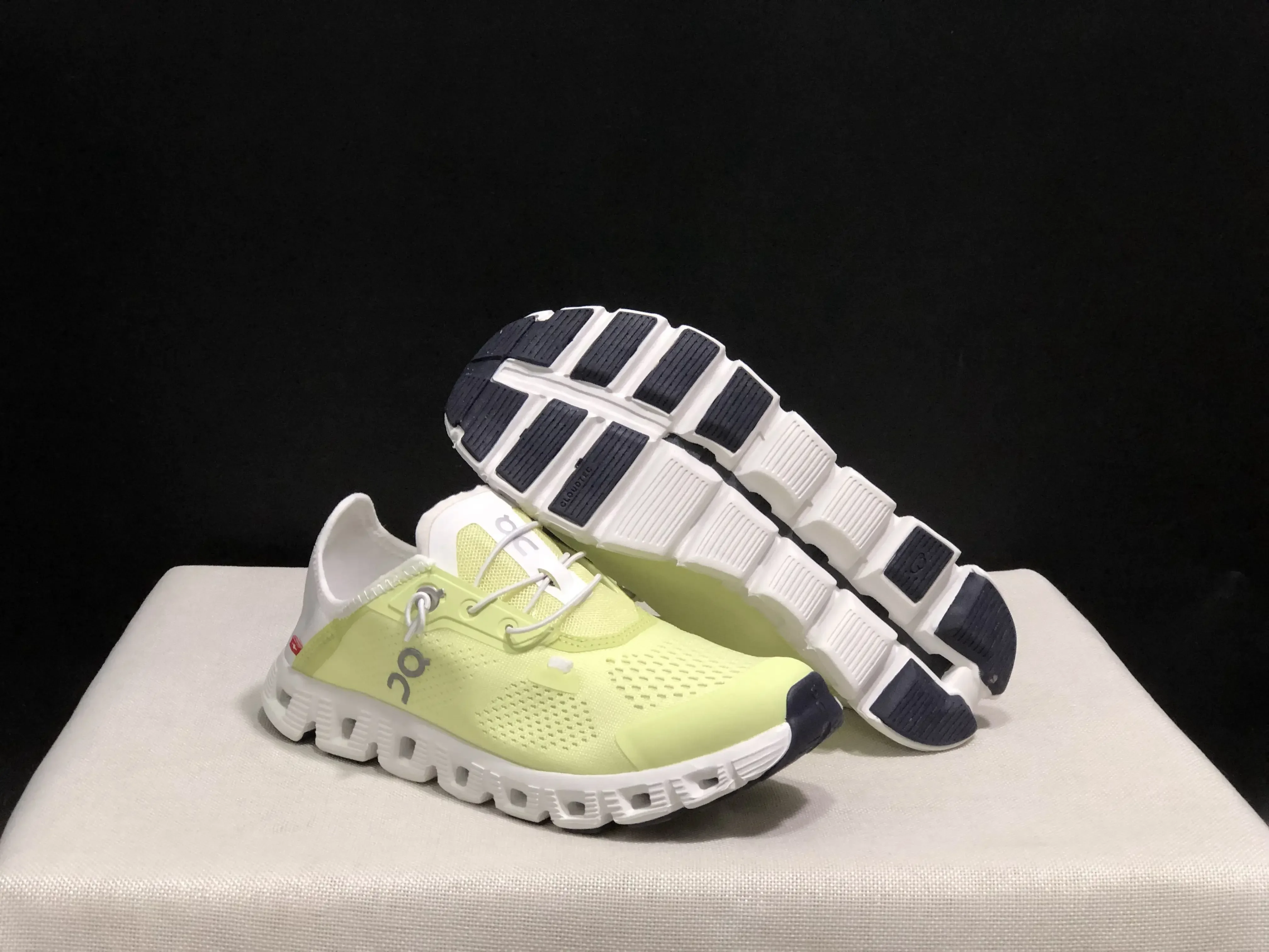 

New Brand On Cloud 5 Running Sport Shoes for Men Women Mesh Breathable Outdoor Sport Training Sneakers Unisex Trainers