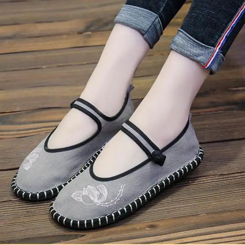 

2022 New Style Cloth Shoes Women's Breathable And Sweat-absorbent Ethnic Style Embroidery Shoes Lightweight Soft Bottom Explosio