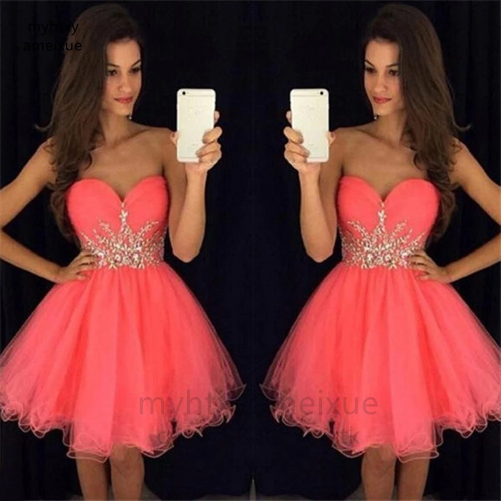 

Sexy Cute Coral Homecoming Gowns Short Sleeveless Cocktail Dresses Sweetheart Beaded Wedding Party Gowns Knee Length