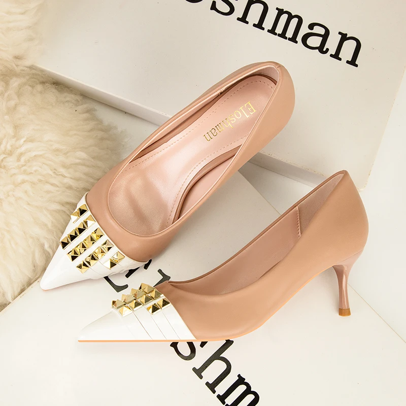 2022 Spring Luxury Women Designer Rivets Black Nude High Heels Sexy Rivets Club Heels Big Size Diamond Pointed Valentine Shoes