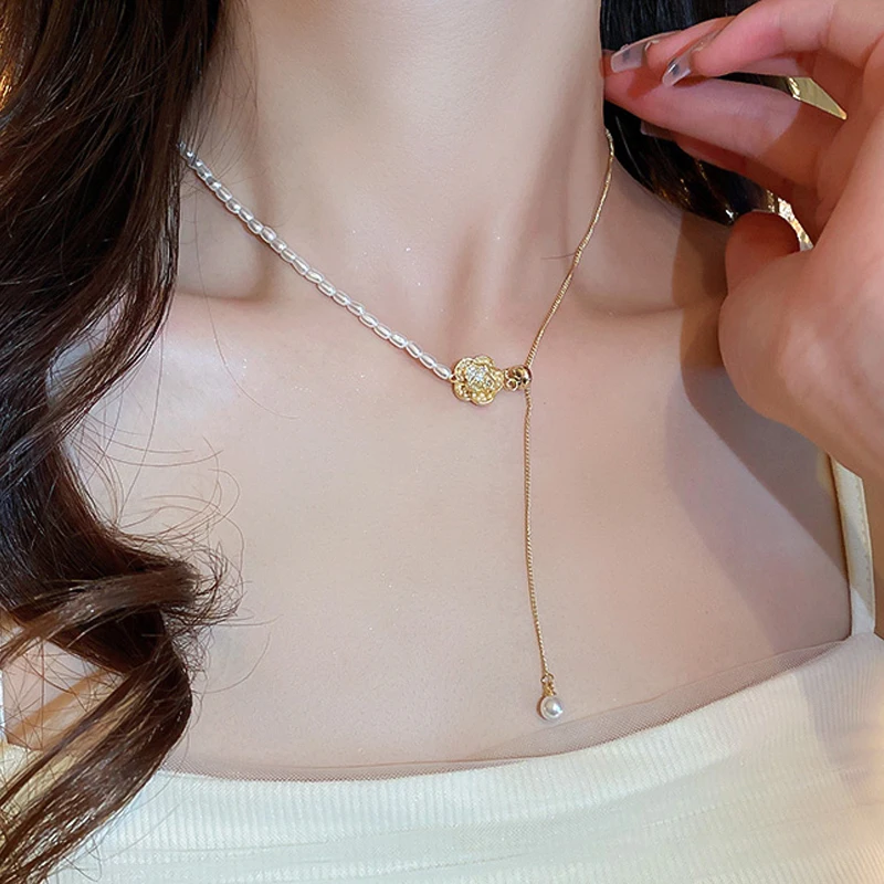 

New Arrive Simple Style Flower Pendant Necklace With Charm Pearl Chain Choker Necklace For Woman Necklac Jewelri