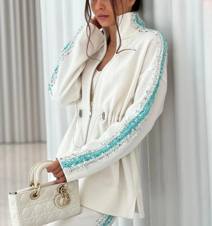 Женский комплект из двух предметов топ и брюки