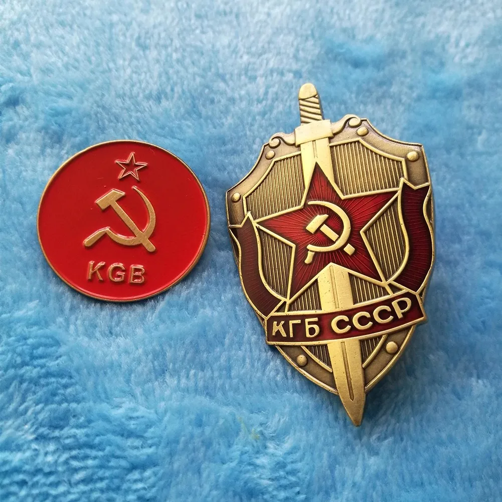 

Коллекция значков СССР KGB