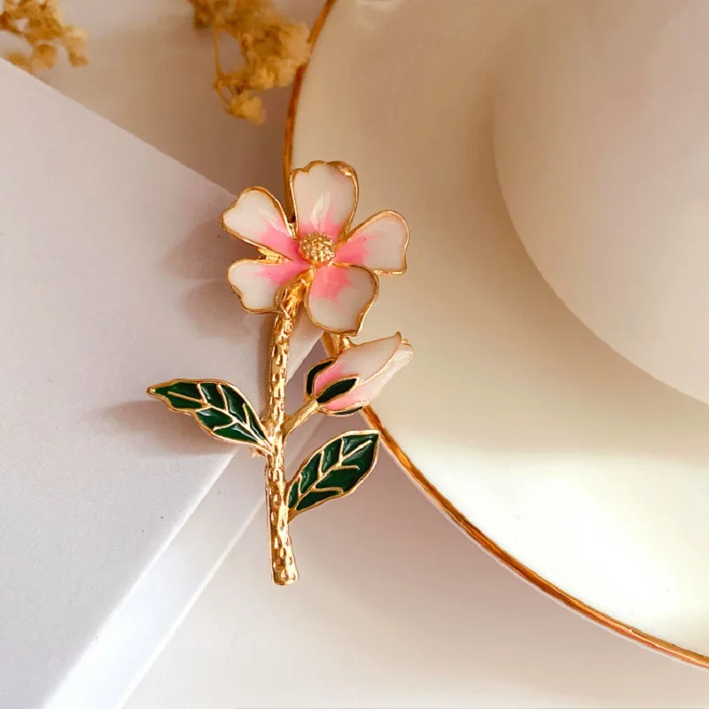 

Enamel Vintage Gradient Flower Brooch French Exquisite Temperament Metal Geometric Corsage Women's Elegant Fashion Pin Jewelry