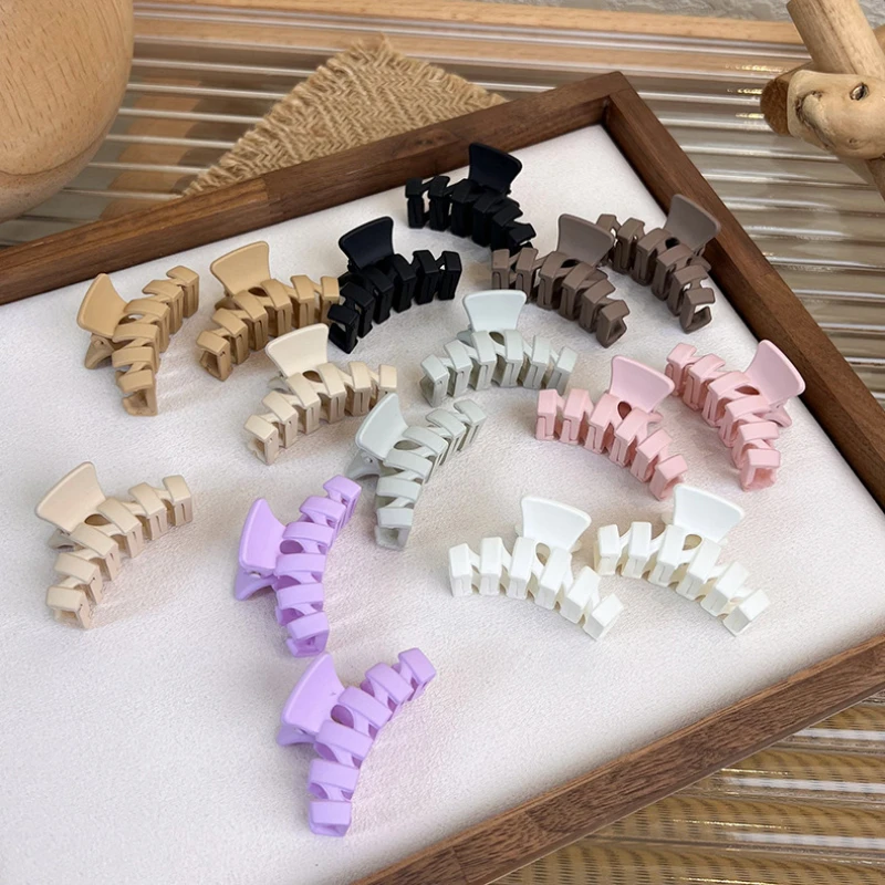 

UXSL Colored Frosted Acrylic Wave Small Claw Clips High Ponytail Fixed Clips for Women Girls Hairpins Barrettes Hair Accessories