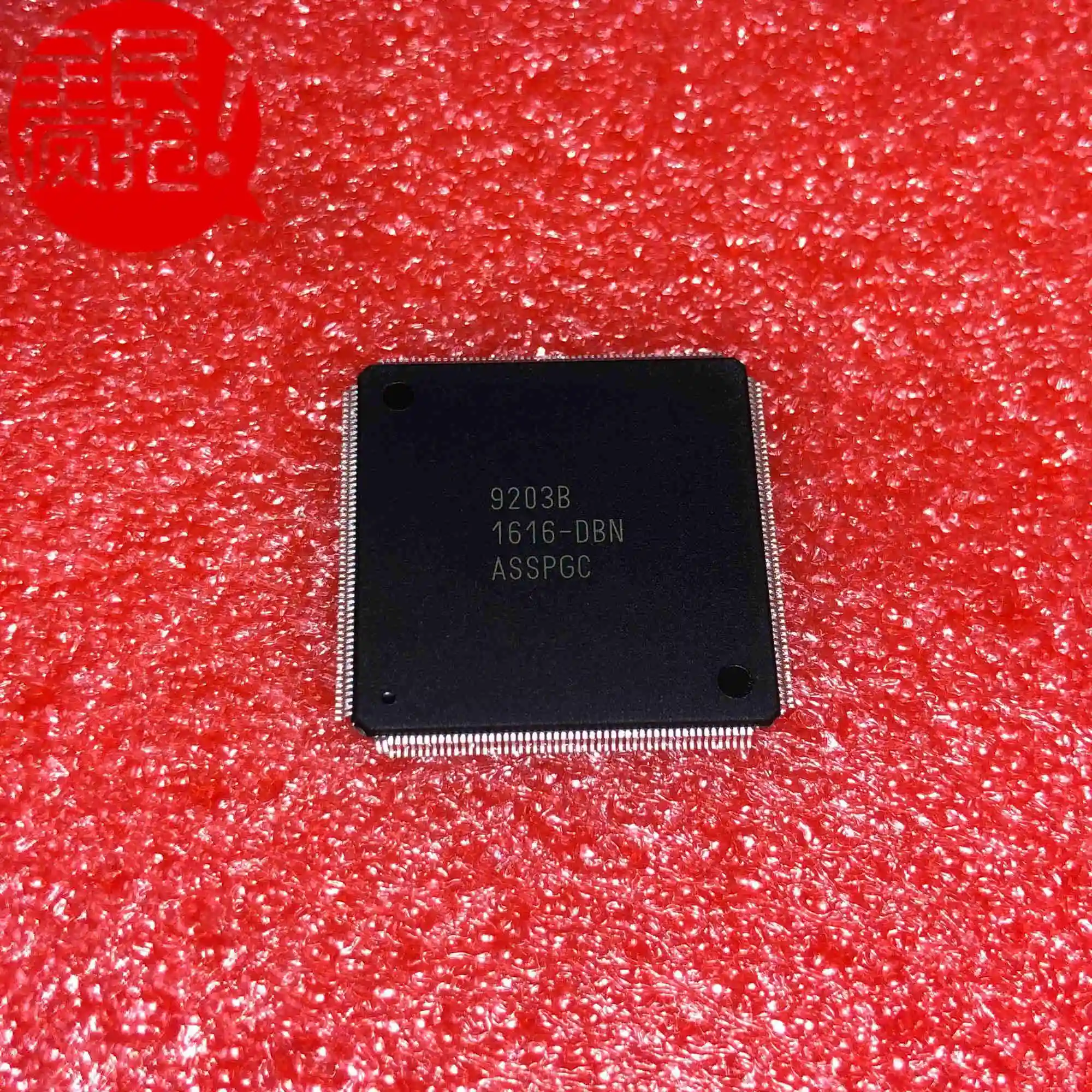 

(1-10 шт.) 9206B-DBN 9203B SPV9203B-DBN QFP LCD чип новый и оригинальный