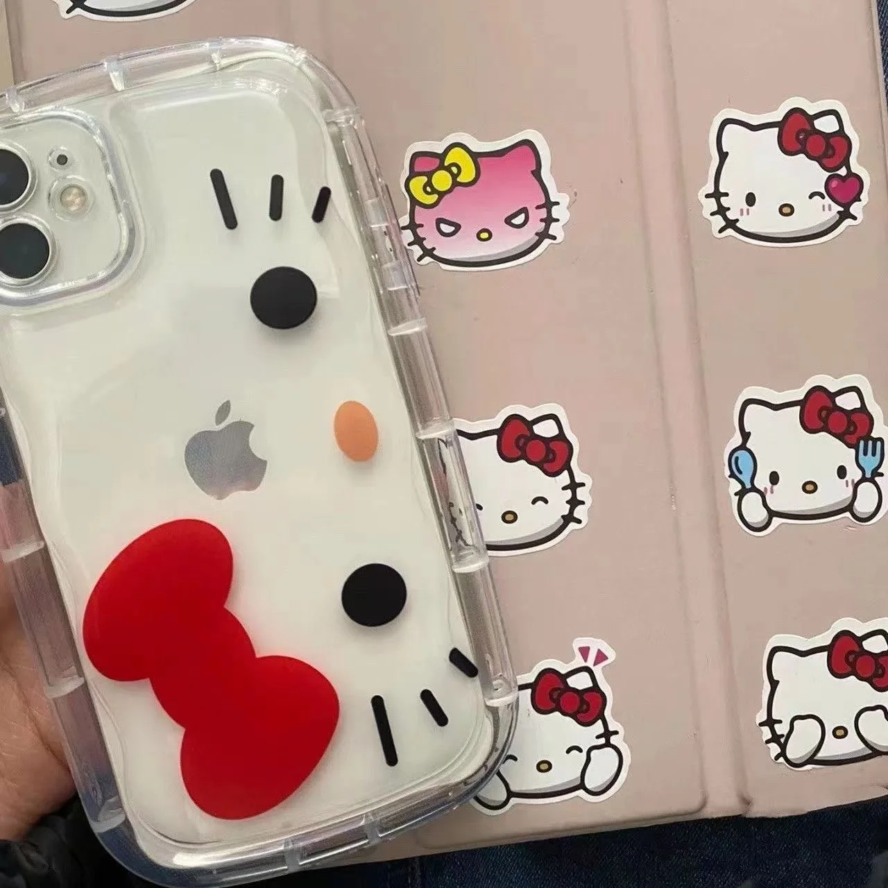 Чехол Hello Kitty с красным бантом на ремешке для телефона iPhone 16 14 12 13 11 15 Pro Max XR XS MAX 7 8Plus