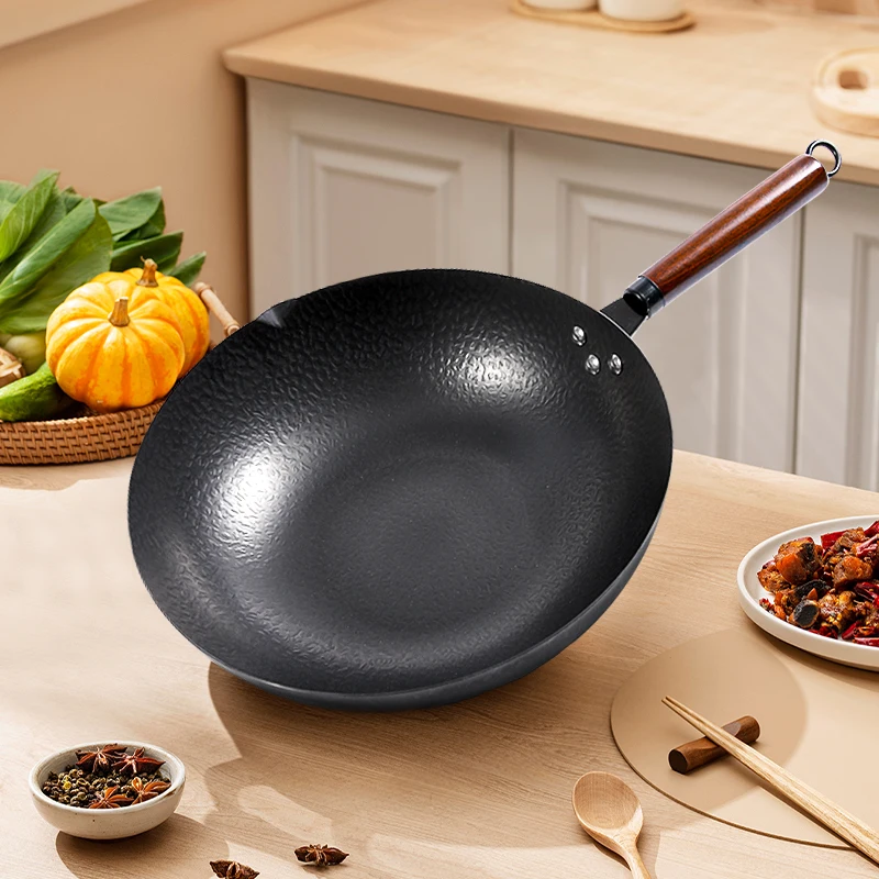 

Handmade Iron Pot 32CM Frying Pan Uncoated Health Wok Honeycomb Non-Stick Pan Gas Stove Induction Cooker Universal Iron Wok