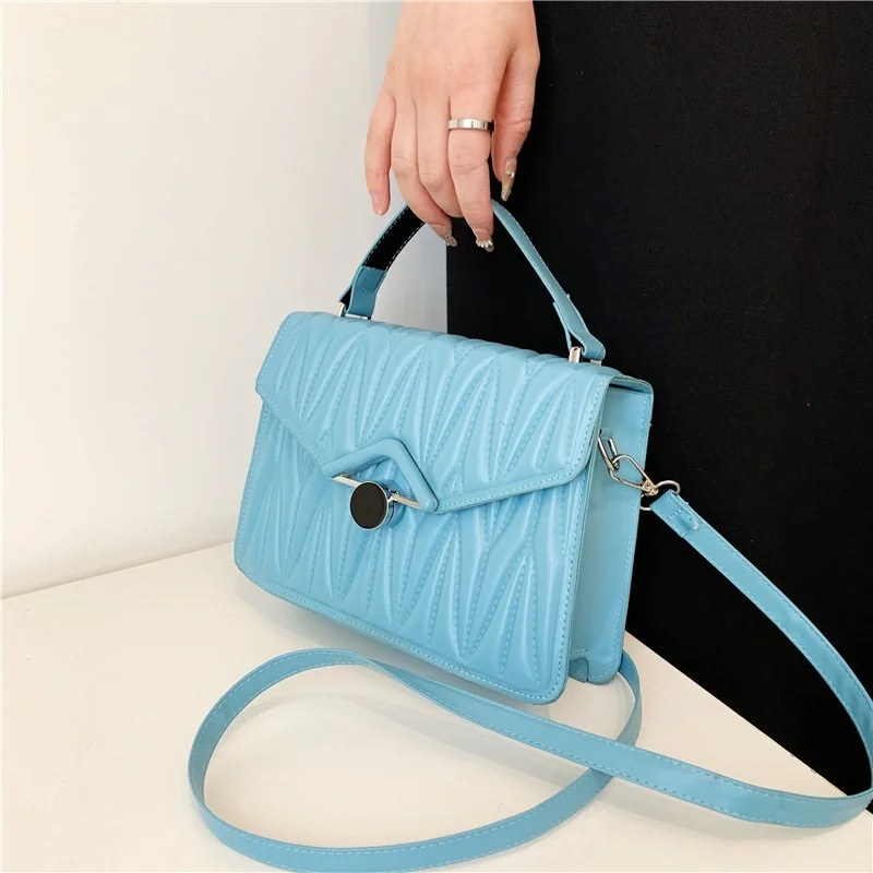 

Ladies Hand Bags New Fashion Chain Fresh Small Square Bag Designer Single Shoulder Diagonal Fold Bags