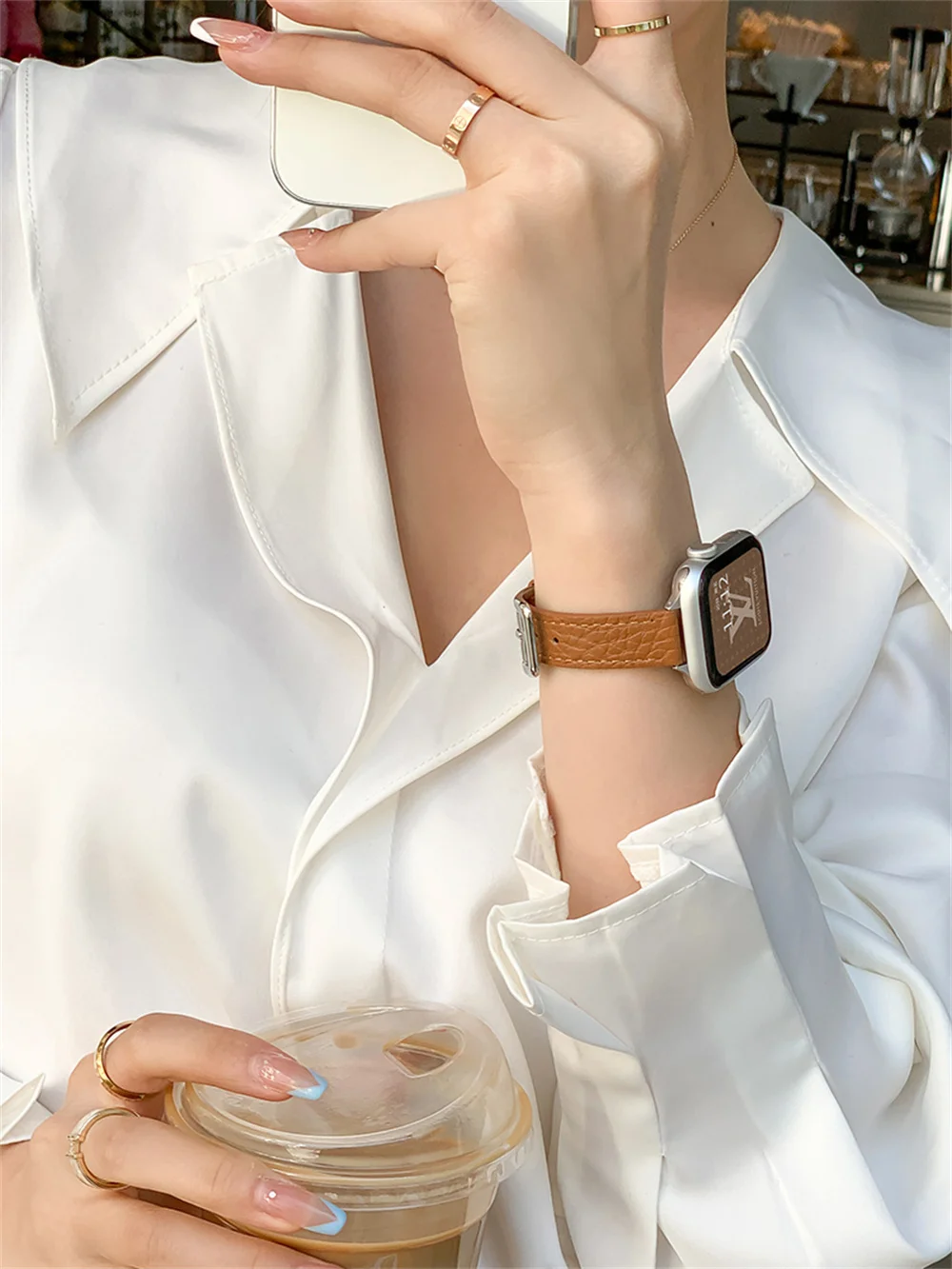 

Bracelet Belt Genuine Leather Band for Apple Watch 42MM 38MM 44MM 40MM 41MM 45MM 49 Strap for iWatch 8 7 6 SE 5 4 3 Wristband