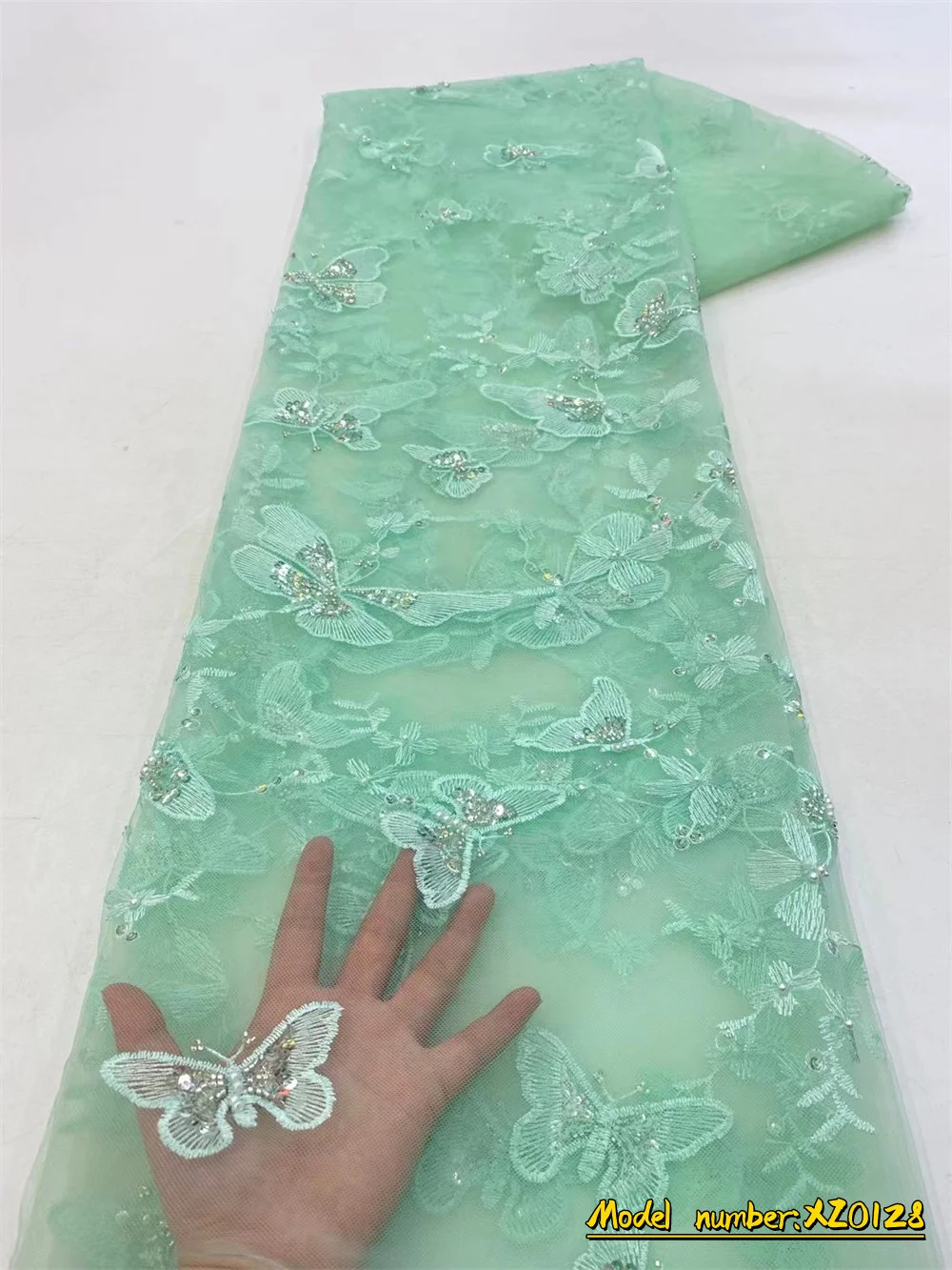 

2023 African Sequins Lace Fabric Luxury French Nigerian Beaded Mesh Lace Fabric High Quality Wedding Dress XZ0128