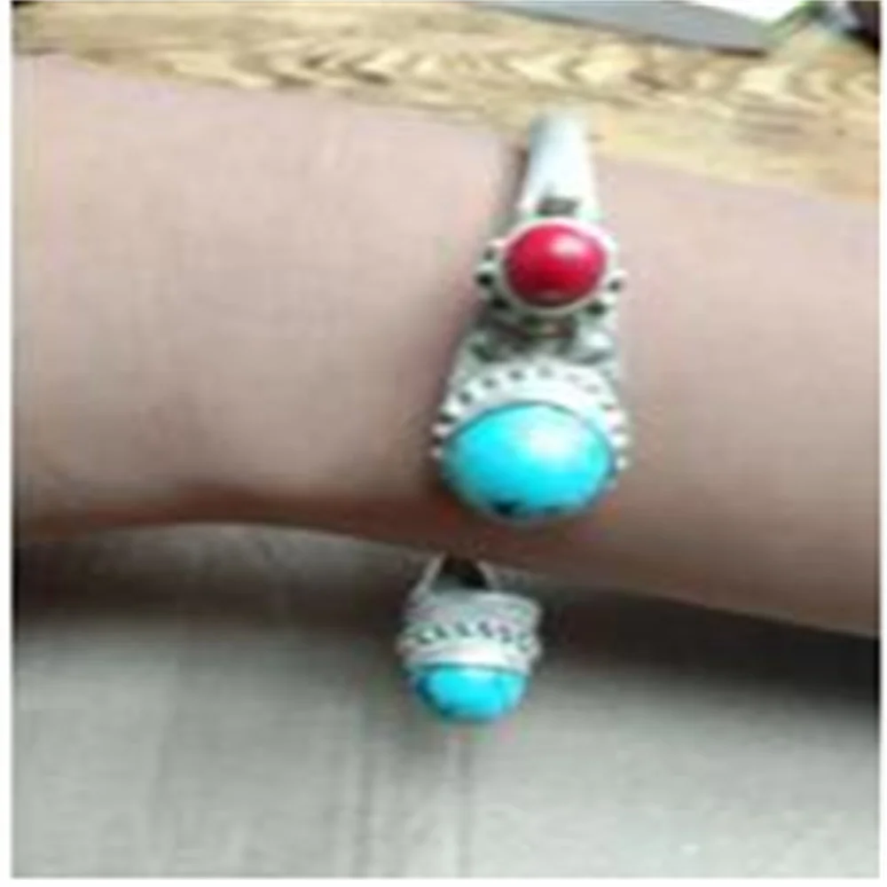 Тибетский серебряный инкрустированный продаваемый открытый браслет из жадеита