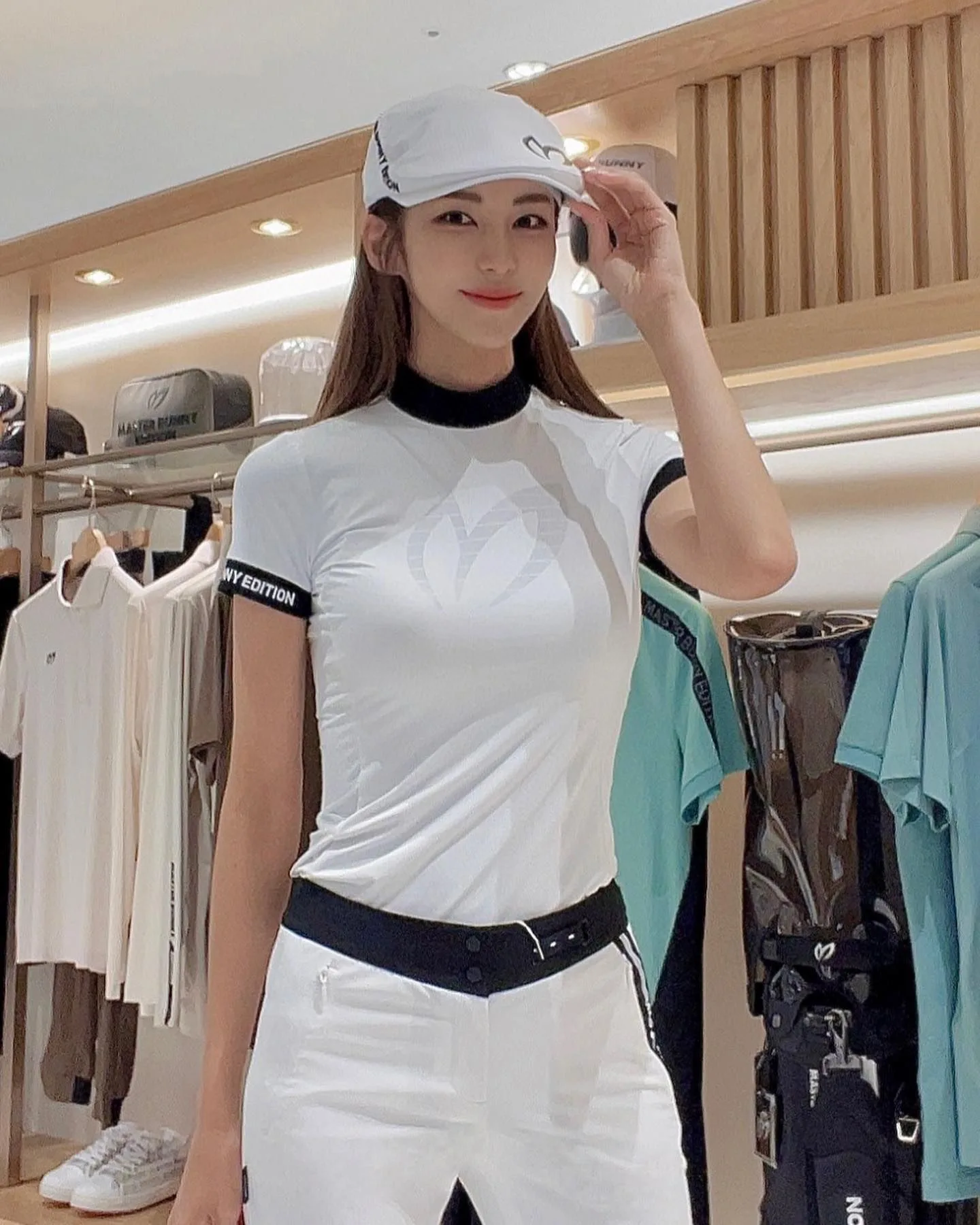 Women's Summer Fit Sport Quick Dry Versatile Short sleeve Tee Golf Top Stand neck short sleeve printed Tee breathes and breathes