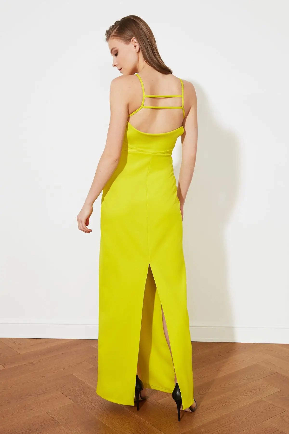 

Trendyol Back Detail Evening Dress & Prom Gown TPRSS21AE0033