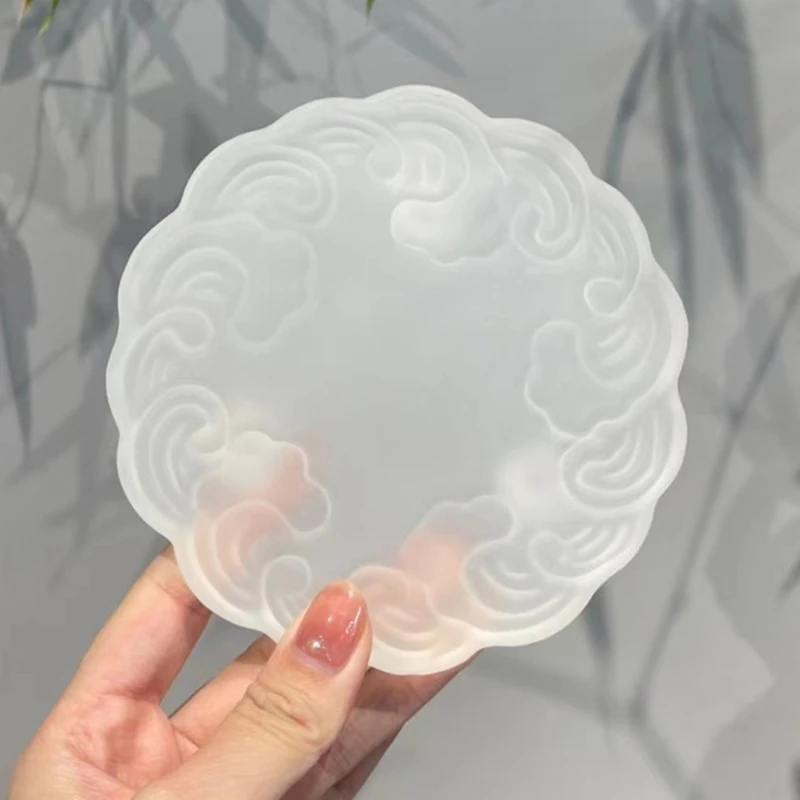 

White Glazed Relief Xiangyun Versatile Small Pot Bearing Retro Tea Pot Insulation Mat Tea Tray Tea Mat Glass Cup Mat