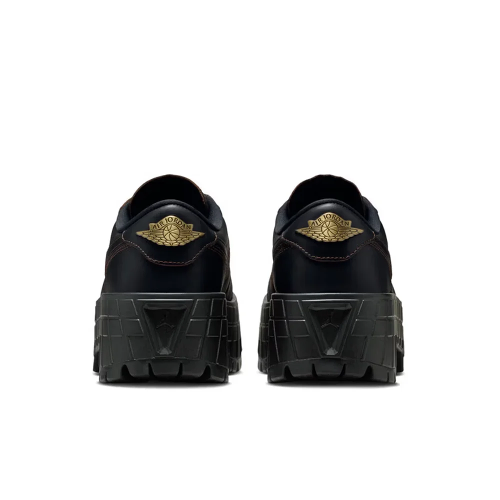 Фото Nike Jordan Air Jordan 1 Brooklyn: стильные, прочные и универсальные повседневные кроссовки с низким верхом для женщин – черные HF3184-002 №5