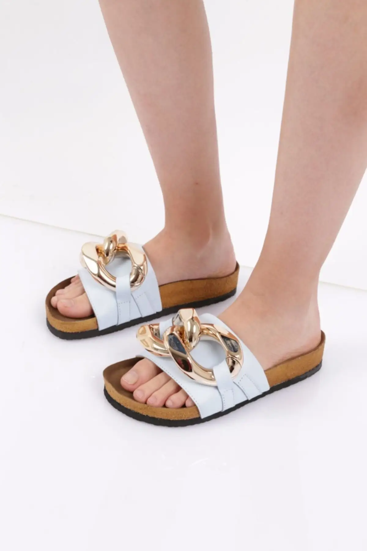 

Women's top chain slippers