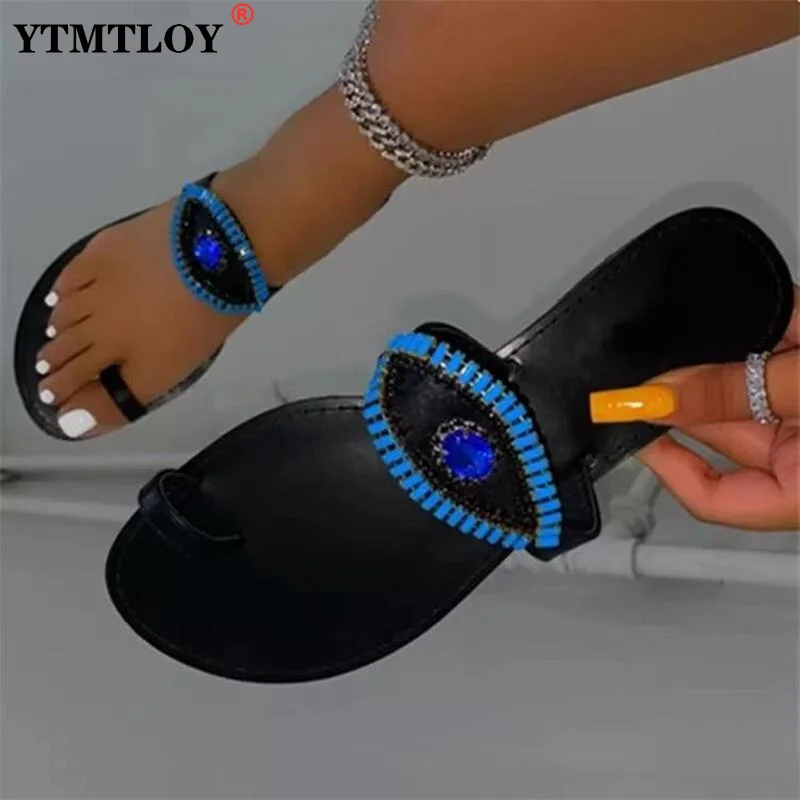 

2022 Women Summer Luxury Round Head Set Toe Flat Large Size Rhinestone Gems All-match Outdoor Beach Sandals Durable Ms Slippers