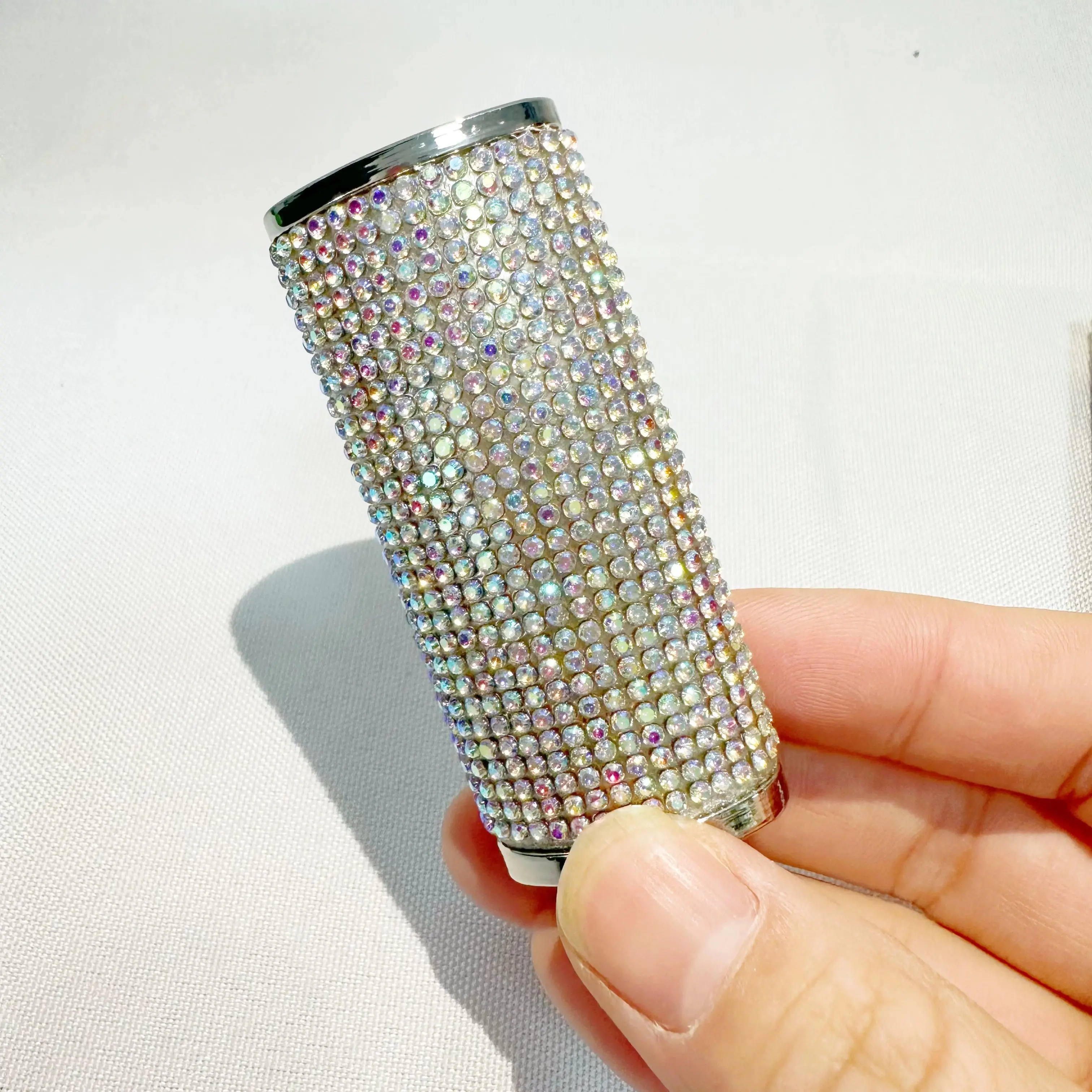 Светлая оболочка Bic J6 инкрустированная ярким алмазным металлическим корпусом