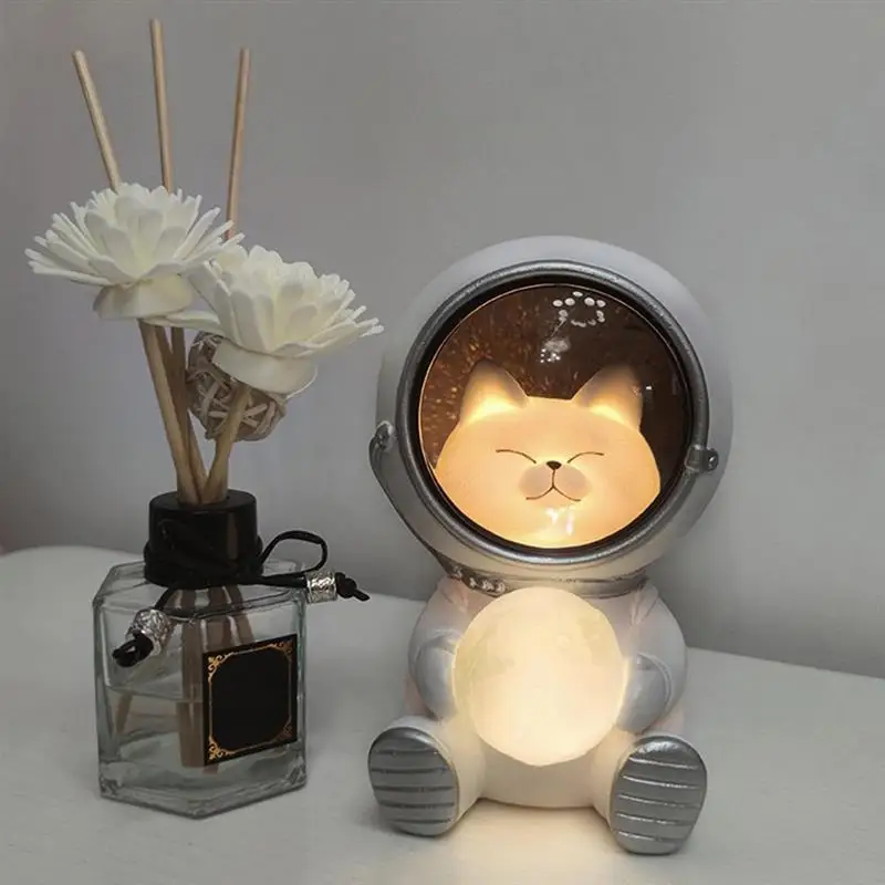 

Creative Astronaut Night Light Cute Pet Spaceman Night Light Home Decoration Kids Gift Bedroom Ornaments Lights Astronaut Lamps