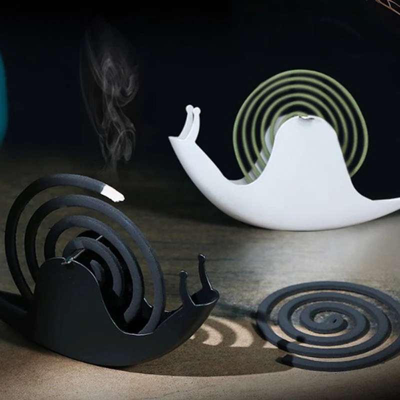 Cute Snail Shape Mosquito Coil Incense Holder Shelf Retro Unique Wrought Iron Metal Stand Ornament for Home Bedroom Decoration