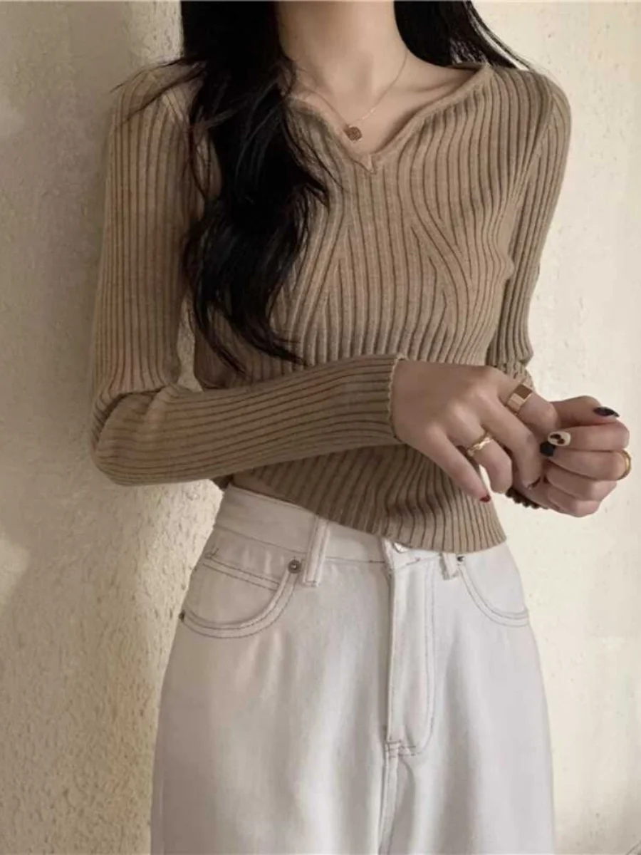 Черная нижняя рубашка с низким воротником женская корейская серия осенне-зимняя