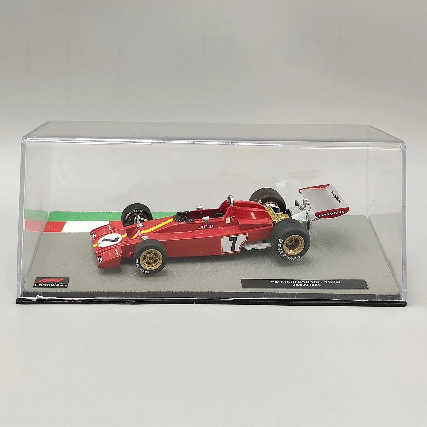 Фото Масштаб 1:43, литая модель из сплава, красный Ferrari 312 B3 1973 года, игрушечные гоночные автомобили, классические модели, ностальгия, подарки для взрослых, сувенир, статичная модель для демонстрации. №1