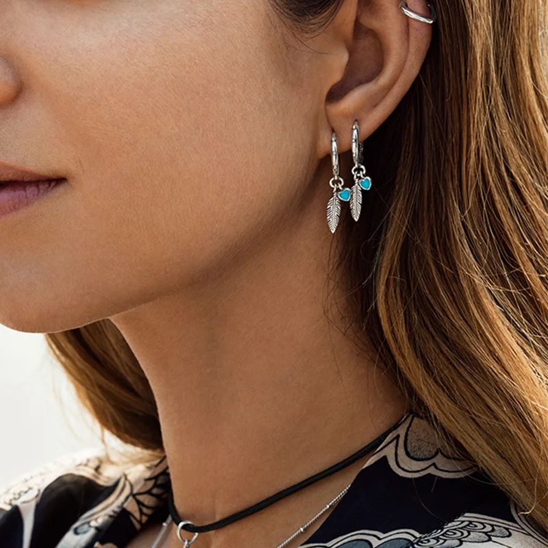 Женские серьги-гвоздики из серебра 925 пробы в виде бабочки |