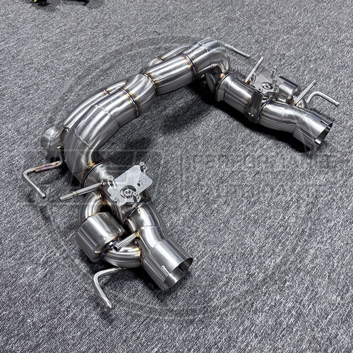 Высококачественная спортивная выхлопная система Catback из нержавеющей стали SUS304 для Ferrari SF90 3.9T V8 2019-2023 (art.: 3920daa938784) - 3920daa938784