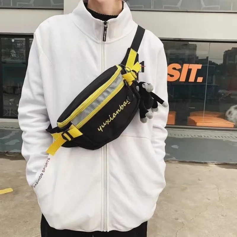 Рисунок 3 - Вместительная холщовая нагрудная сумка через плечо