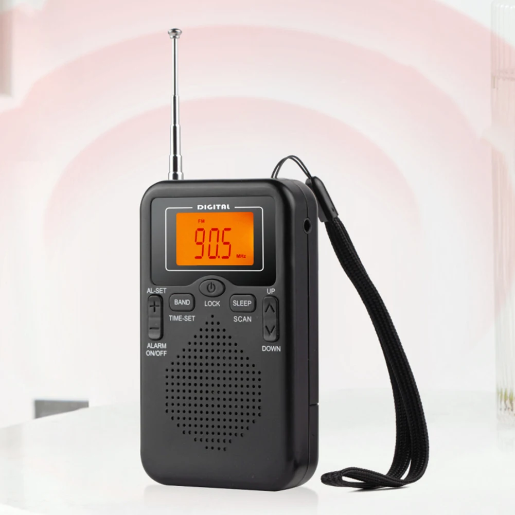 AM FM радиоприемник работающий от аккумулятора с телескопической антенной